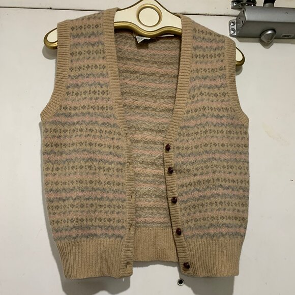 VINTAGE MARELLA SHETLAND WOOL KNIT VEST PATTERN SIZE M - Picture 1 of 7